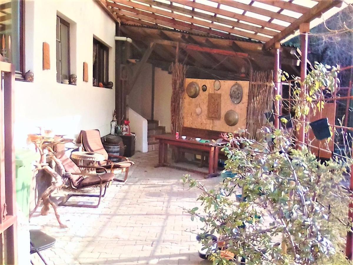 Leyla Guesthouse Castel Брашов Екстериор снимка